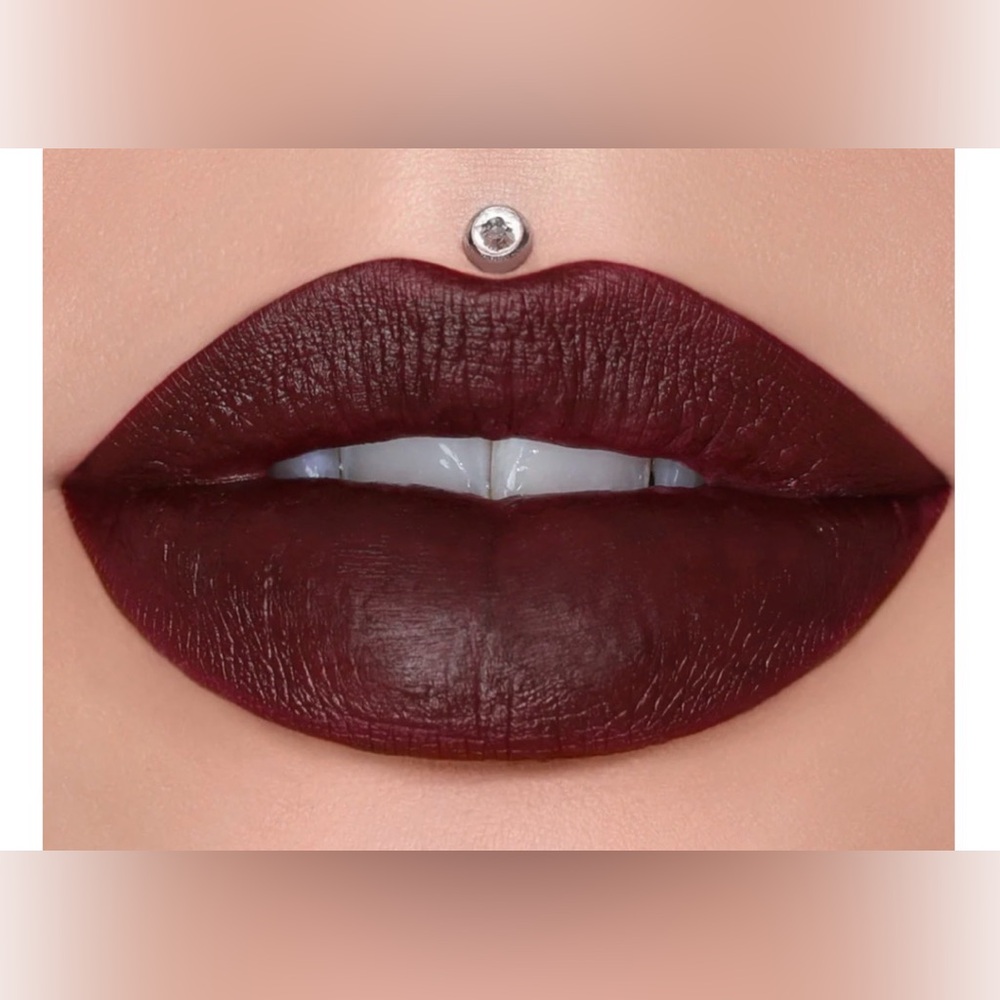 Jeffree Star VELVET TRAP NWT